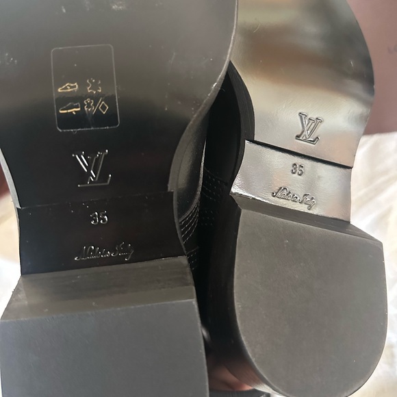 New LOUIS VUITTON Black Leather Metropolis Flat Ranger LV Monogram Combat Boots - Picture 13 of 13